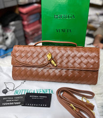 Bottega Vaneta Andiamo Clutch