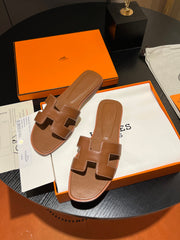 High Quality Imported Brand Logo Slipper