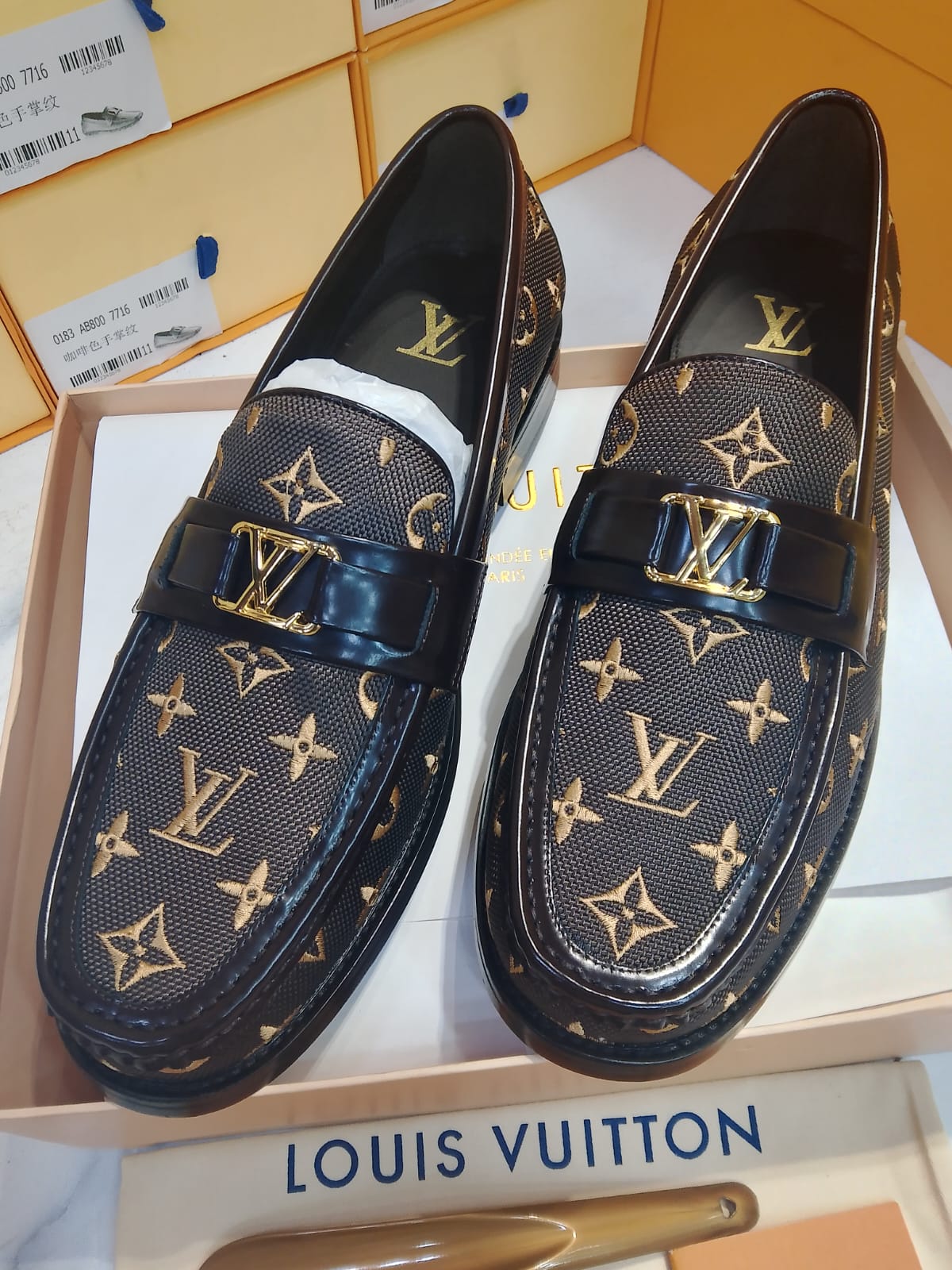 High Quality Imported Pure Leather Brand Logo Shoes