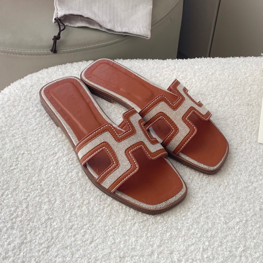 High Quality Imported Brand Logo Slipper