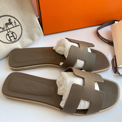 High Quality Imported Brand Logo Slipper
