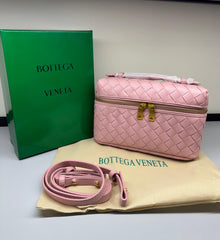 BOTTEGA VENETA BANG BANG INTRECCIATO LEATHER VANITY CASE