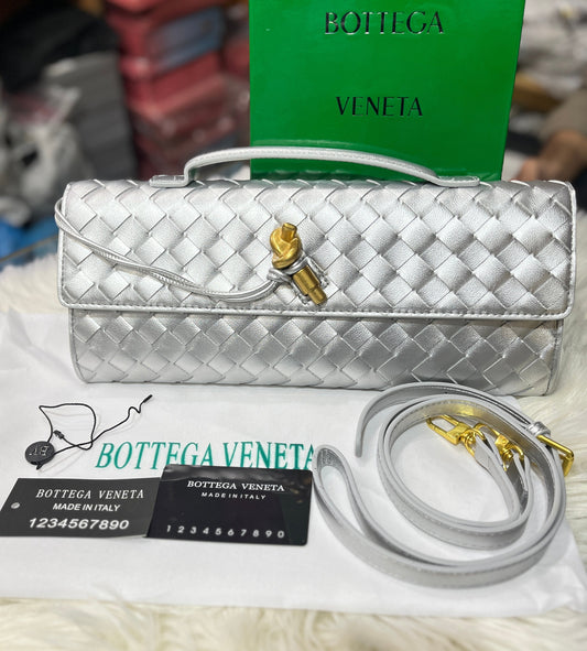 Bottega Vaneta Andiamo Clutch