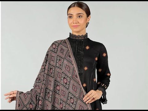 Bareeze 06 – 3 Piece Embroidered Karandi Dress